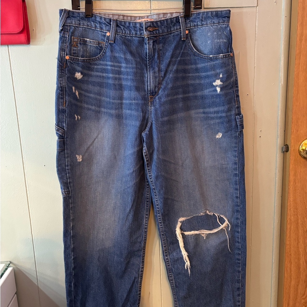 Ariat Men's Relaxed Fit Distressed Blue Jeans